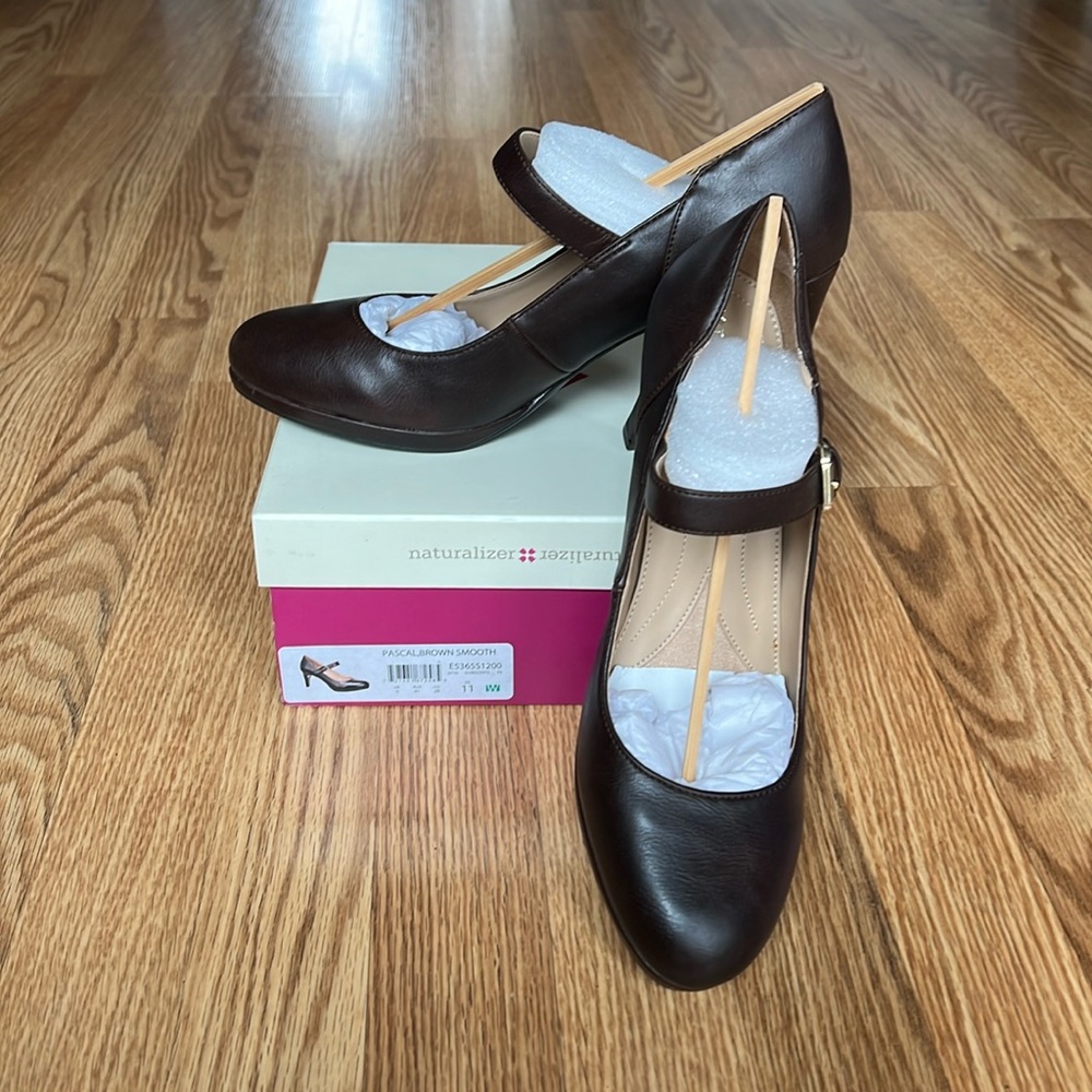 Naturalizer Dark Brown Heels